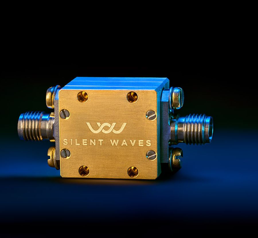 Silent Waves - ultra-low noise superconducting amplifiers